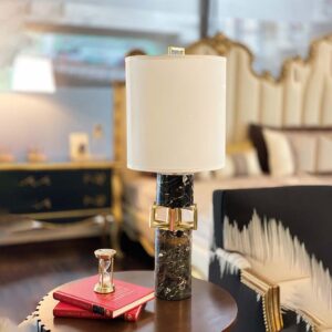 Altum Table Lamp